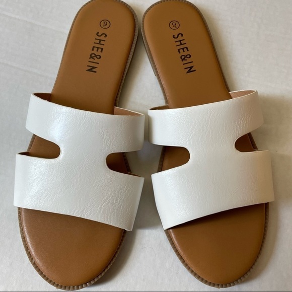 𝅺SHEIN slides, size 9 - Picture 2 of 5